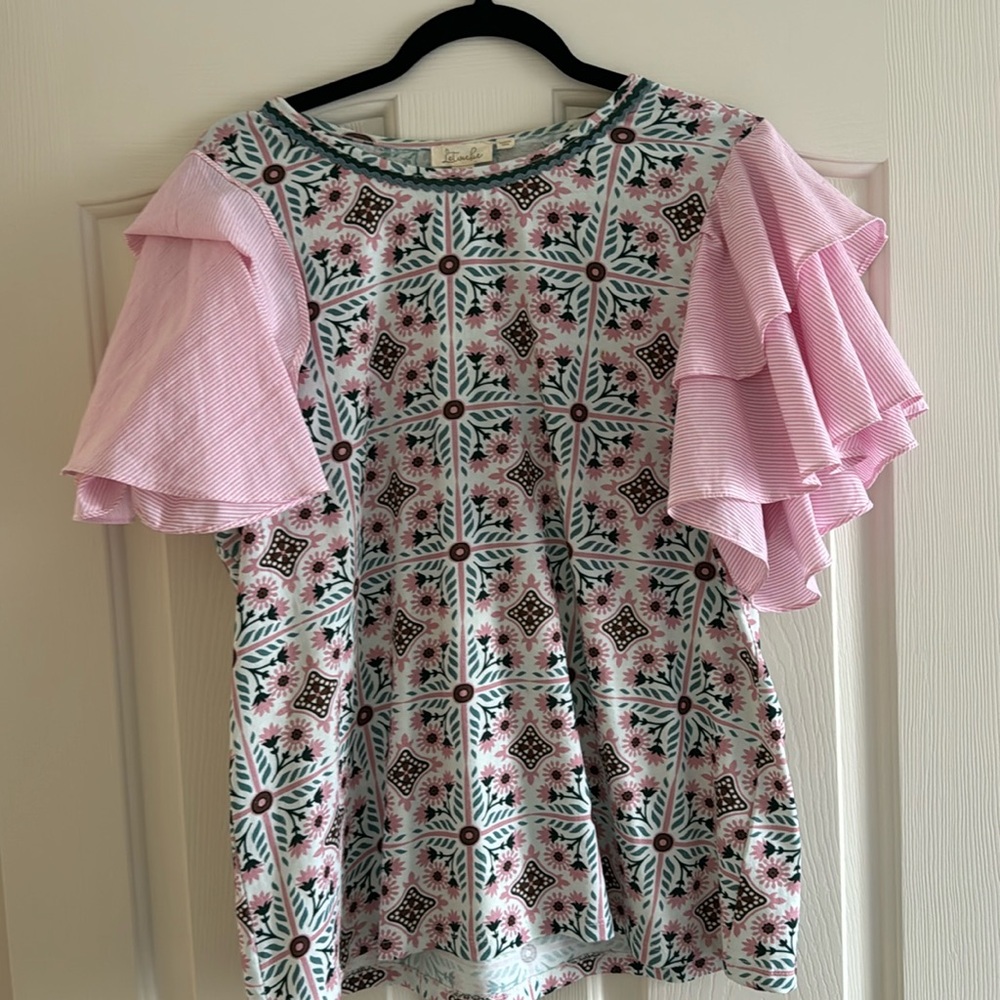 Anthropologie ruffle sleeved top